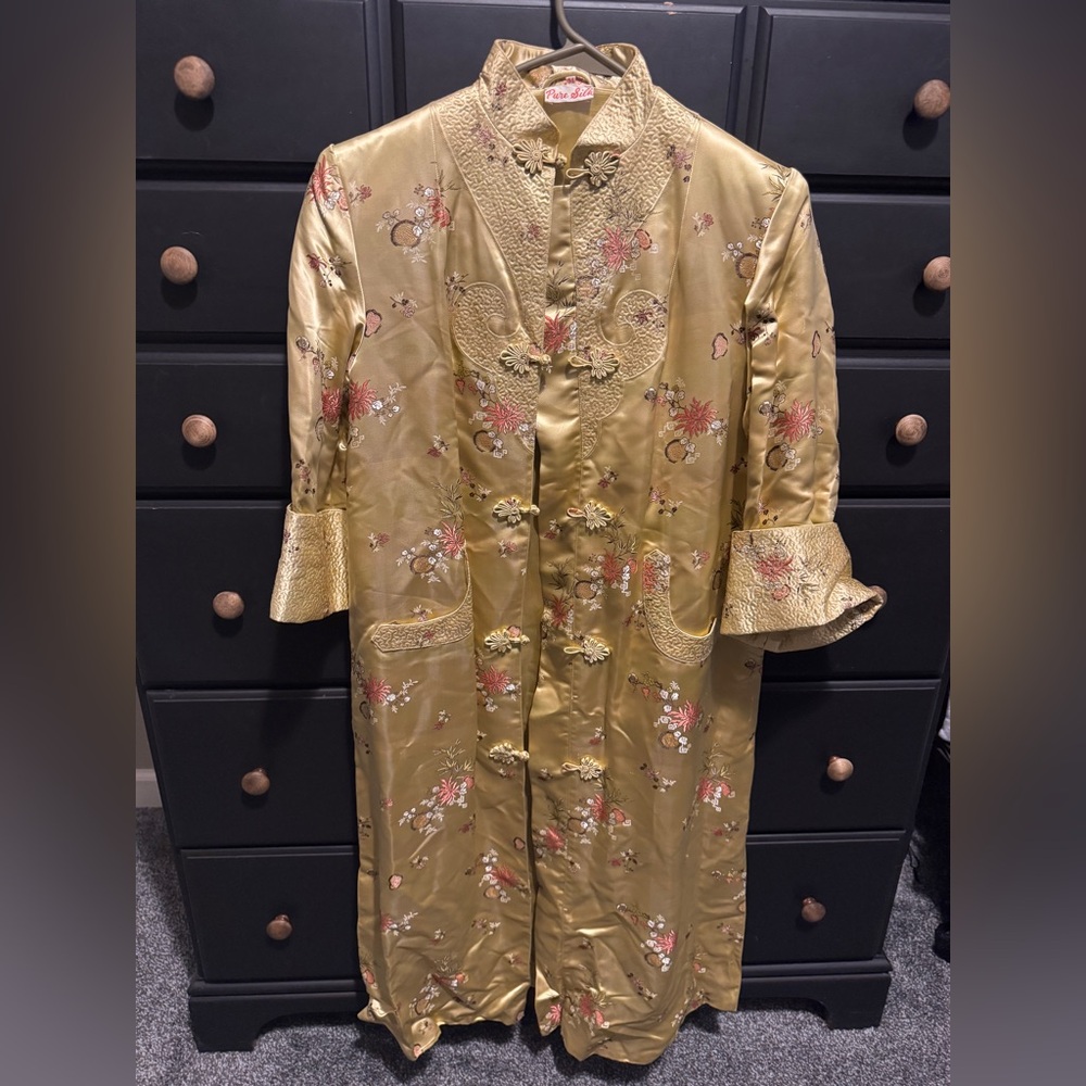 Vintage Peony Brand Shanghai China Gold Robe
